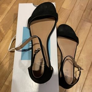 Call it Spring sandals